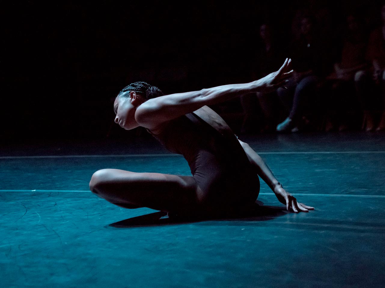 push/FOLD dancer Ashley Morton performing at Union PDX - Festival:19 at the Hampton Opera Center in Portland, Oregon | Photographer: Jingzi Zhao